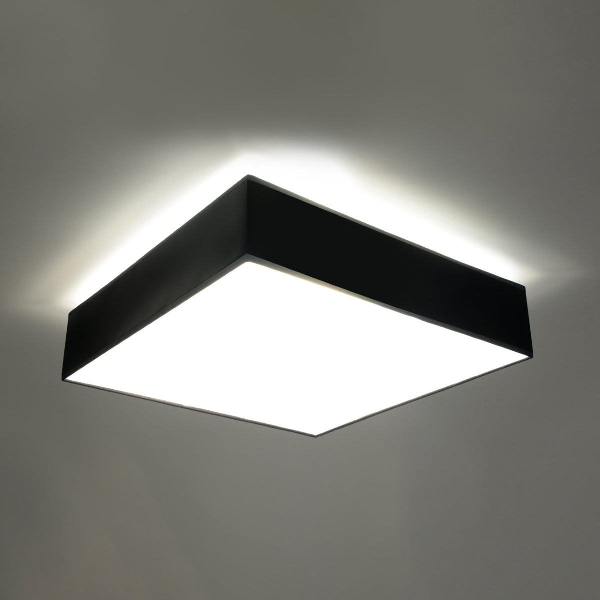 Loftslampe HORUS 45 sort – PVC – E27