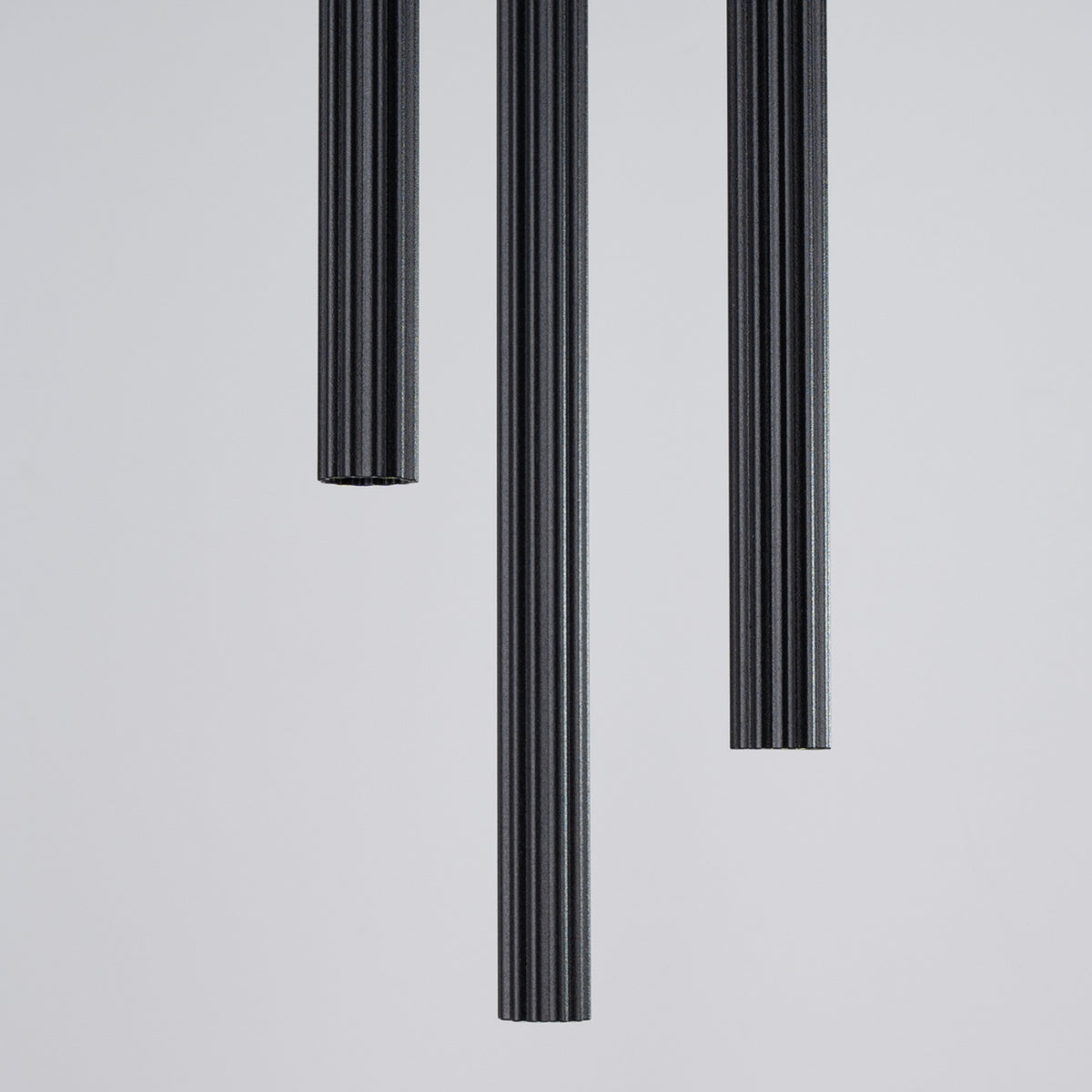 Pendellampe ARCHE 3P sort – G9 3 lyskilder stål 20 × 20 × 120 cm IP20