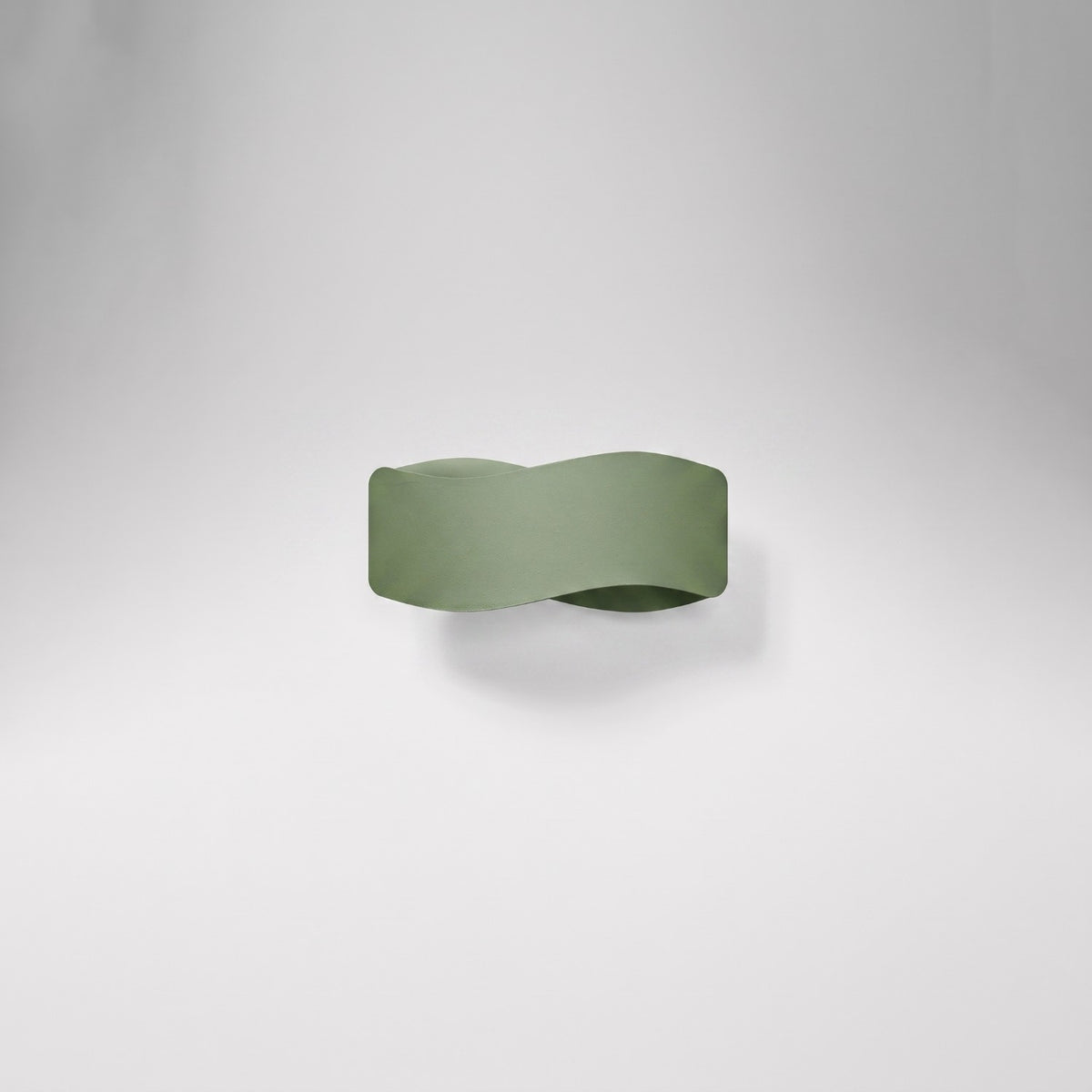 Væglampe TILA 30 olivengrøn – G9 1 lyskilde stål 30 × 11 × 13 cm IP20