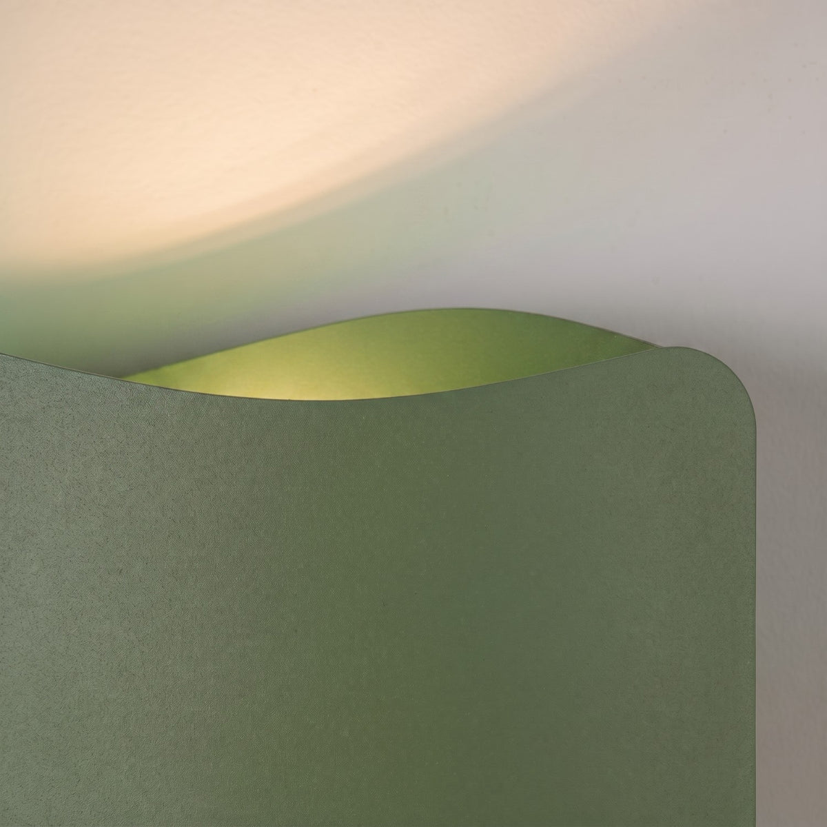 Væglampe TILA 30 olivengrøn – G9 1 lyskilde stål 30 × 11 × 13 cm IP20