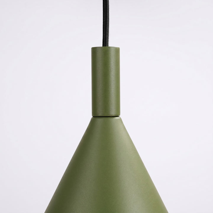 Pendellampe NOX 40 olivengrøn – E27 1 lyskilde stål 40 × 40 × 135 cm IP20