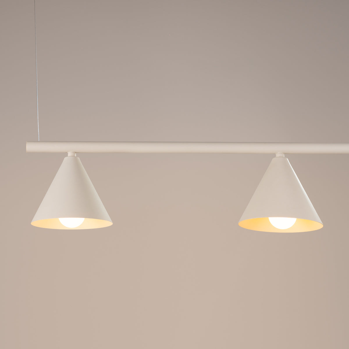 Lysekrone NOX 4L beige – E14 4 lyskilder stål 122 × 14 × 215 cm IP20