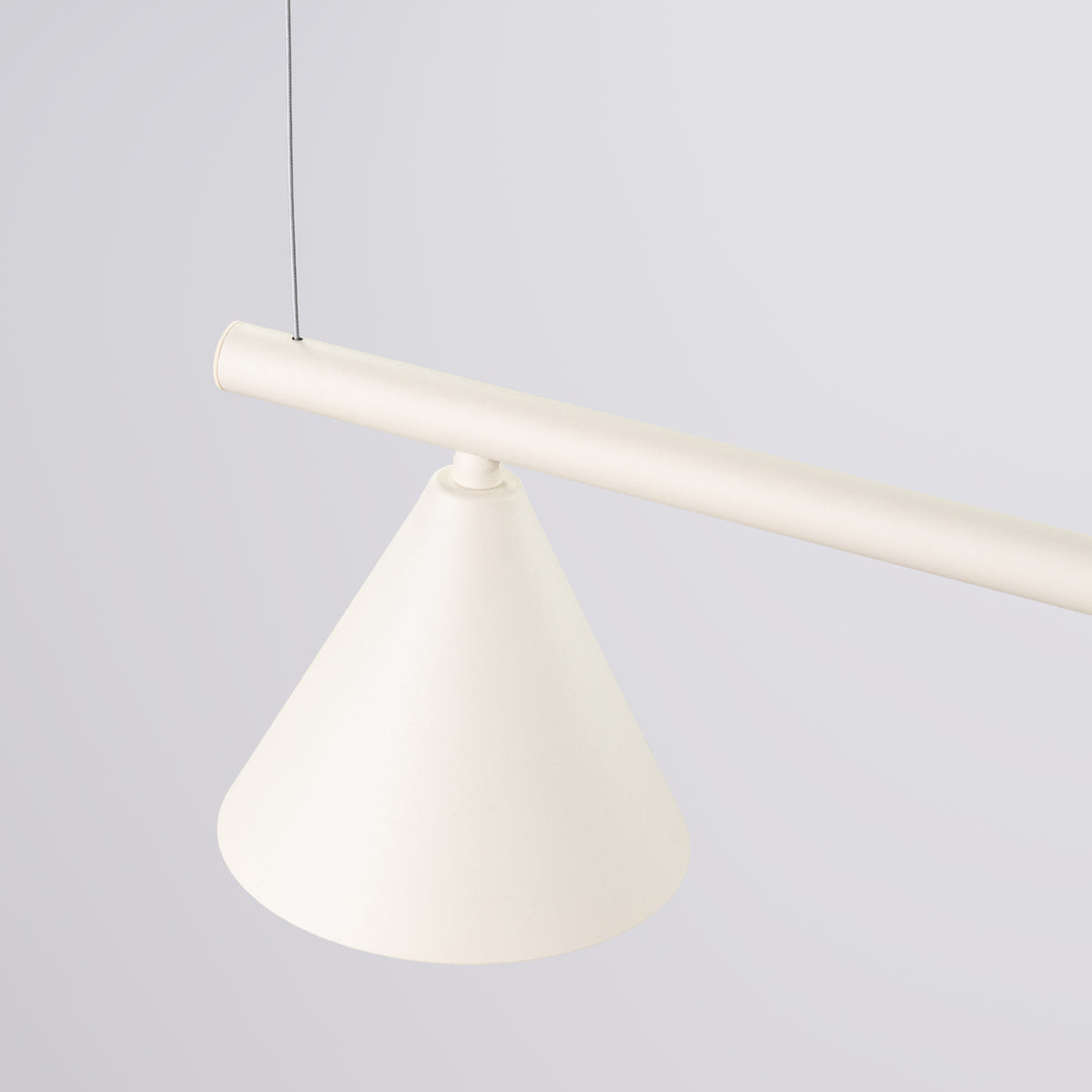 Lysekrone NOX 4L beige – E14 4 lyskilder stål 122 × 14 × 215 cm IP20