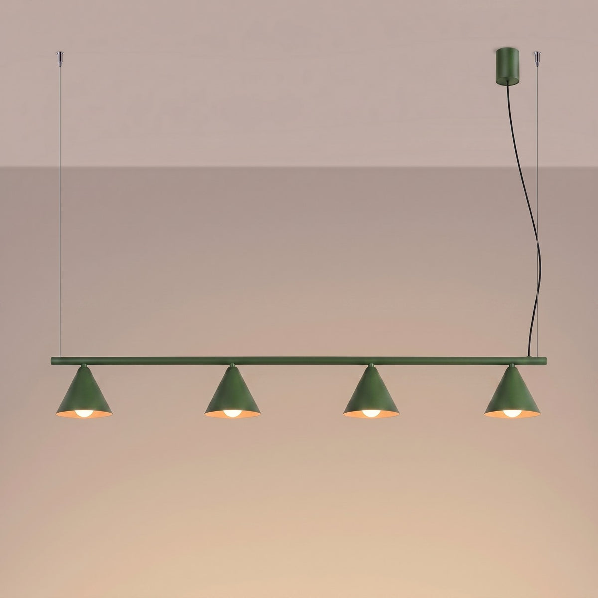 Lysekrone NOX 4L olivengrøn – E14 4 lyskilder stål 122 × 14 × 215 cm IP20